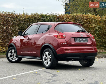 Красный Ниссан Жук, объемом двигателя 1.6 л и пробегом 130 тыс. км за 10500 $, фото 18 на Automoto.ua