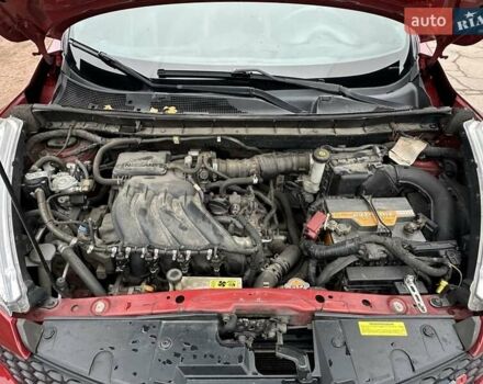 Красный Ниссан Жук, объемом двигателя 1.6 л и пробегом 214 тыс. км за 9000 $, фото 6 на Automoto.ua