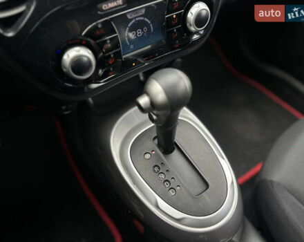 Красный Ниссан Жук, объемом двигателя 1.6 л и пробегом 130 тыс. км за 10500 $, фото 27 на Automoto.ua