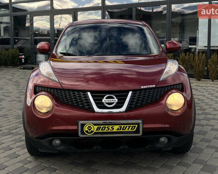 Красный Ниссан Жук, объемом двигателя 1.6 л и пробегом 209 тыс. км за 10900 $, фото 1 на Automoto.ua