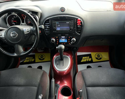 Красный Ниссан Жук, объемом двигателя 1.6 л и пробегом 209 тыс. км за 10900 $, фото 13 на Automoto.ua