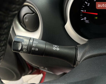 Красный Ниссан Жук, объемом двигателя 1.6 л и пробегом 209 тыс. км за 10900 $, фото 14 на Automoto.ua