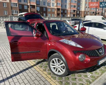 Червоний Ніссан Жук, об'ємом двигуна 1.6 л та пробігом 94 тис. км за 11500 $, фото 17 на Automoto.ua