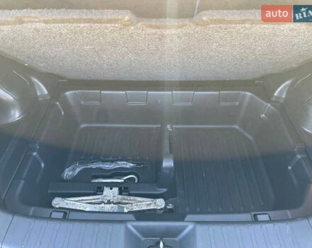 Красный Ниссан Жук, объемом двигателя 1.6 л и пробегом 169 тыс. км за 9800 $, фото 44 на Automoto.ua