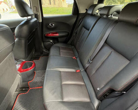 Красный Ниссан Жук, объемом двигателя 1.5 л и пробегом 199 тыс. км за 9800 $, фото 15 на Automoto.ua