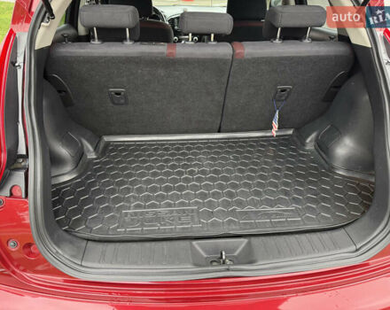 Червоний Ніссан Жук, об'ємом двигуна 1.6 л та пробігом 151 тис. км за 9900 $, фото 16 на Automoto.ua