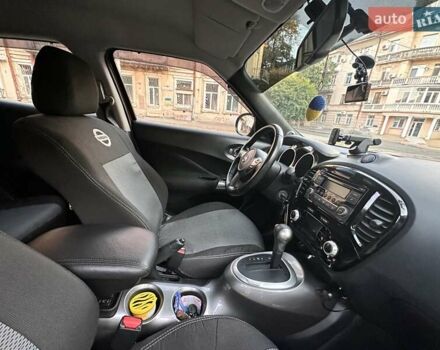 Червоний Ніссан Жук, об'ємом двигуна 1.6 л та пробігом 67 тис. км за 12300 $, фото 7 на Automoto.ua