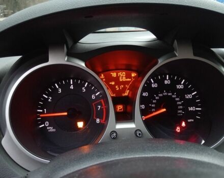 Красный Ниссан Жук, объемом двигателя 2 л и пробегом 126 тыс. км за 8900 $, фото 5 на Automoto.ua