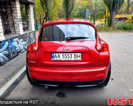 Красный Ниссан Жук, объемом двигателя 1.6 л и пробегом 130 тыс. км за 10700 $, фото 4 на Automoto.ua