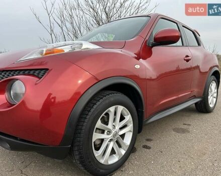 Красный Ниссан Жук, объемом двигателя 1.6 л и пробегом 219 тыс. км за 10200 $, фото 4 на Automoto.ua