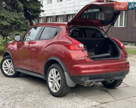 Червоний Ніссан Жук, об'ємом двигуна 1.62 л та пробігом 188 тис. км за 10500 $, фото 7 на Automoto.ua