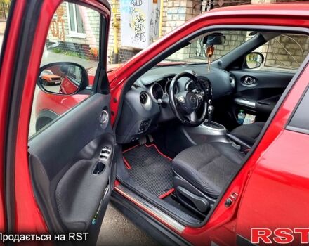 Красный Ниссан Жук, объемом двигателя 1.6 л и пробегом 130 тыс. км за 10700 $, фото 12 на Automoto.ua