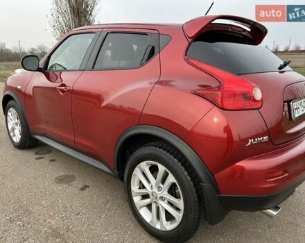 Красный Ниссан Жук, объемом двигателя 1.6 л и пробегом 219 тыс. км за 10200 $, фото 6 на Automoto.ua