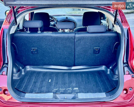 Красный Ниссан Жук, объемом двигателя 1.6 л и пробегом 54 тыс. км за 11500 $, фото 23 на Automoto.ua