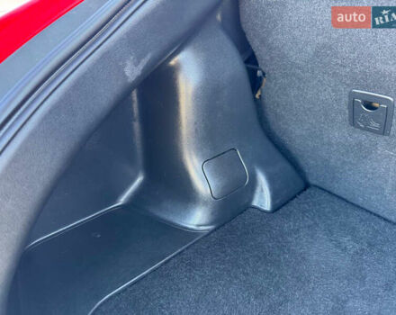 Красный Ниссан Жук, объемом двигателя 1.6 л и пробегом 169 тыс. км за 9800 $, фото 43 на Automoto.ua