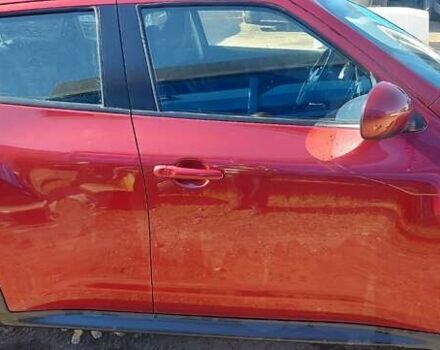 Червоний Ніссан Жук, об'ємом двигуна 1.62 л та пробігом 37 тис. км за 14000 $, фото 3 на Automoto.ua