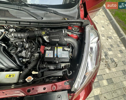 Червоний Ніссан Жук, об'ємом двигуна 1.6 л та пробігом 102 тис. км за 8950 $, фото 12 на Automoto.ua