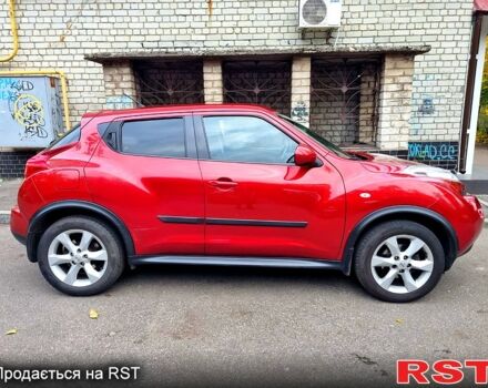 Красный Ниссан Жук, объемом двигателя 1.6 л и пробегом 130 тыс. км за 10700 $, фото 6 на Automoto.ua