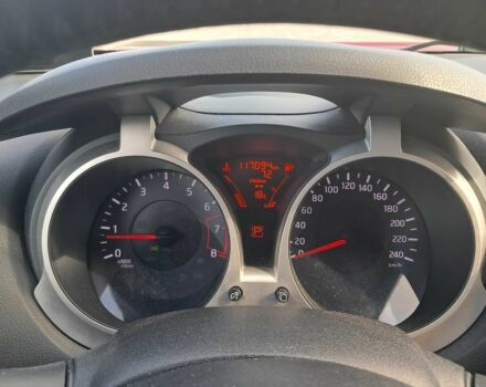 Красный Ниссан Жук, объемом двигателя 1.6 л и пробегом 118 тыс. км за 10500 $, фото 22 на Automoto.ua