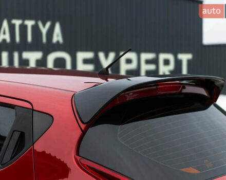 Красный Ниссан Жук, объемом двигателя 1.6 л и пробегом 88 тыс. км за 12400 $, фото 9 на Automoto.ua