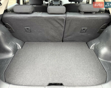 Красный Ниссан Жук, объемом двигателя 1.6 л и пробегом 130 тыс. км за 10500 $, фото 52 на Automoto.ua