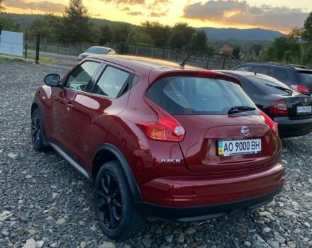 Красный Ниссан Жук, объемом двигателя 1.6 л и пробегом 76 тыс. км за 10700 $, фото 3 на Automoto.ua