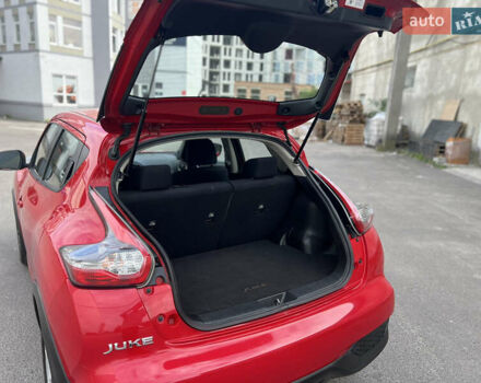 Червоний Ніссан Жук, об'ємом двигуна 1.6 л та пробігом 101 тис. км за 10400 $, фото 8 на Automoto.ua