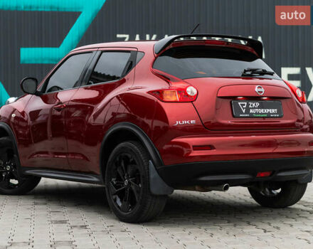 Красный Ниссан Жук, объемом двигателя 1.6 л и пробегом 88 тыс. км за 12400 $, фото 7 на Automoto.ua