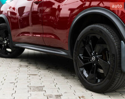 Красный Ниссан Жук, объемом двигателя 1.6 л и пробегом 88 тыс. км за 12400 $, фото 10 на Automoto.ua