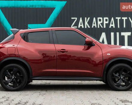 Красный Ниссан Жук, объемом двигателя 1.6 л и пробегом 88 тыс. км за 12400 $, фото 16 на Automoto.ua