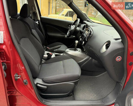 Красный Ниссан Жук, объемом двигателя 1.6 л и пробегом 130 тыс. км за 10500 $, фото 48 на Automoto.ua