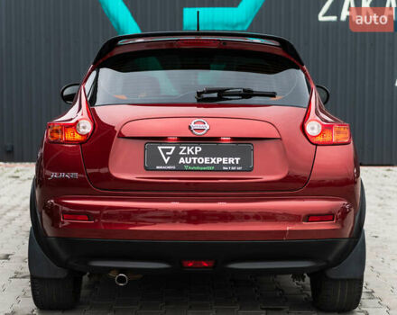 Красный Ниссан Жук, объемом двигателя 1.6 л и пробегом 88 тыс. км за 12400 $, фото 11 на Automoto.ua