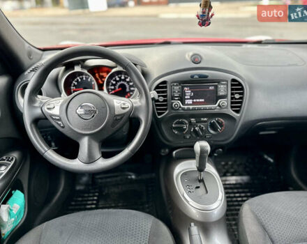 Красный Ниссан Жук, объемом двигателя 1.6 л и пробегом 115 тыс. км за 12000 $, фото 9 на Automoto.ua