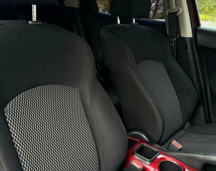 Красный Ниссан Жук, объемом двигателя 1.6 л и пробегом 102 тыс. км за 12300 $, фото 7 на Automoto.ua