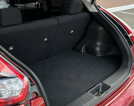 Красный Ниссан Жук, объемом двигателя 1.6 л и пробегом 102 тыс. км за 12300 $, фото 12 на Automoto.ua