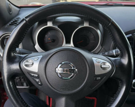 Красный Ниссан Жук, объемом двигателя 1.62 л и пробегом 133 тыс. км за 13000 $, фото 16 на Automoto.ua