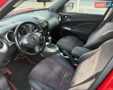 Красный Ниссан Жук, объемом двигателя 1.62 л и пробегом 133 тыс. км за 13000 $, фото 13 на Automoto.ua