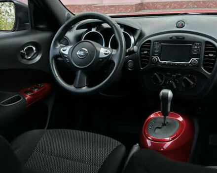 Красный Ниссан Жук, объемом двигателя 1.6 л и пробегом 102 тыс. км за 12300 $, фото 9 на Automoto.ua