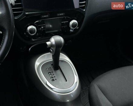 Червоний Ніссан Жук, об'ємом двигуна 1.6 л та пробігом 97 тис. км за 12300 $, фото 65 на Automoto.ua