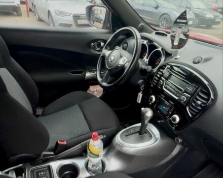 Красный Ниссан Жук, объемом двигателя 1.6 л и пробегом 58 тыс. км за 12999 $, фото 4 на Automoto.ua