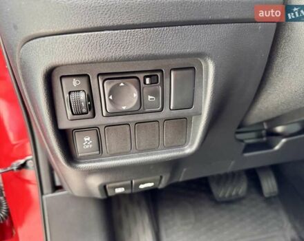 Червоний Ніссан Жук, об'ємом двигуна 1.6 л та пробігом 45 тис. км за 14500 $, фото 31 на Automoto.ua