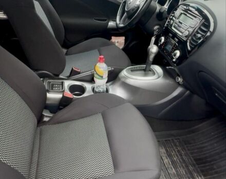 Красный Ниссан Жук, объемом двигателя 1.6 л и пробегом 58 тыс. км за 12999 $, фото 5 на Automoto.ua