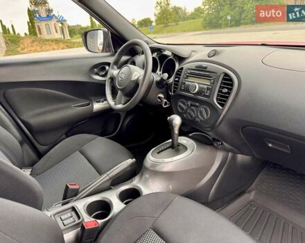 Червоний Ніссан Жук, об'ємом двигуна 1.6 л та пробігом 45 тис. км за 14500 $, фото 23 на Automoto.ua