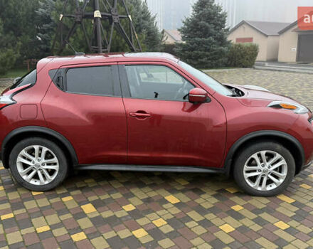 Красный Ниссан Жук, объемом двигателя 1.62 л и пробегом 80 тыс. км за 12680 $, фото 3 на Automoto.ua