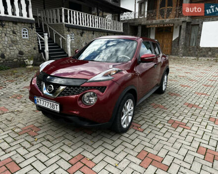 Красный Ниссан Жук, объемом двигателя 1.6 л и пробегом 163 тыс. км за 11500 $, фото 1 на Automoto.ua