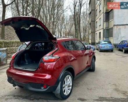 Червоний Ніссан Жук, об'ємом двигуна 1.6 л та пробігом 97 тис. км за 12000 $, фото 6 на Automoto.ua