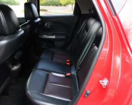 Красный Ниссан Жук, объемом двигателя 1.6 л и пробегом 72 тыс. км за 8000 $, фото 11 на Automoto.ua