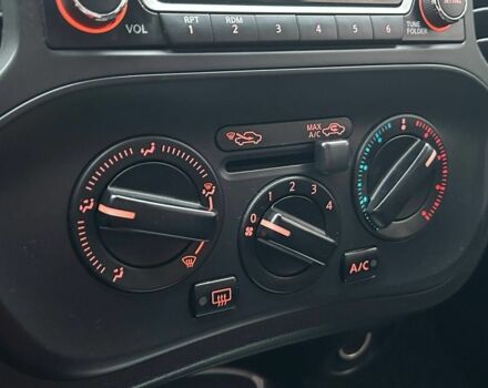 Красный Ниссан Жук, объемом двигателя 1.6 л и пробегом 118 тыс. км за 11900 $, фото 11 на Automoto.ua