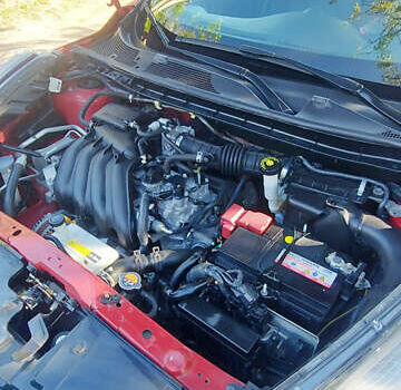 Красный Ниссан Жук, объемом двигателя 1.6 л и пробегом 105 тыс. км за 12500 $, фото 33 на Automoto.ua