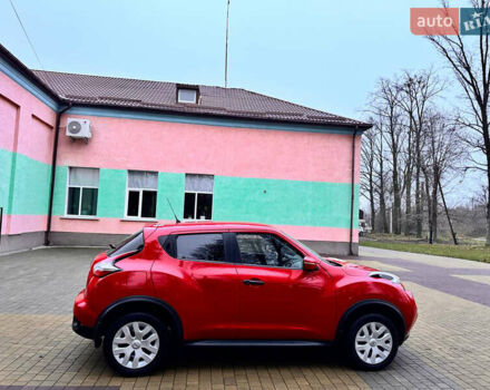 Красный Ниссан Жук, объемом двигателя 1.6 л и пробегом 83 тыс. км за 12850 $, фото 6 на Automoto.ua